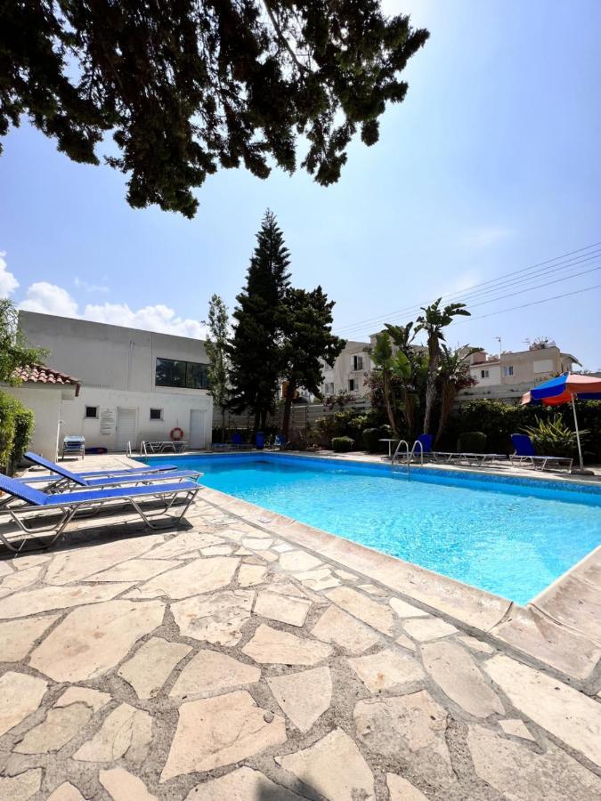 Pafia Sunbeach Townhouse Vila Pafos Exterior foto